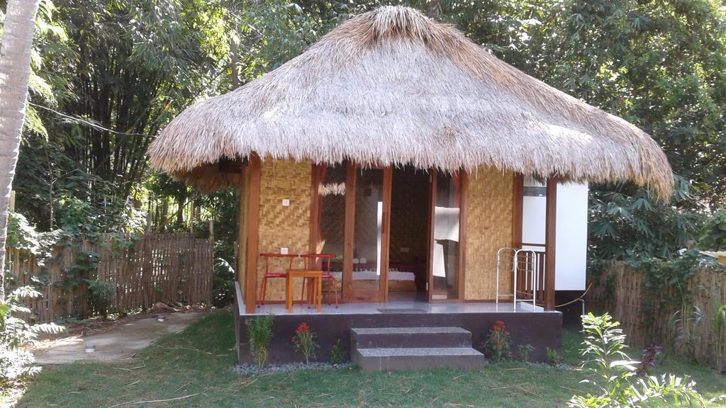 Airas' Garden Homestay Eco Bungalows Kuta  Eksteriør billede